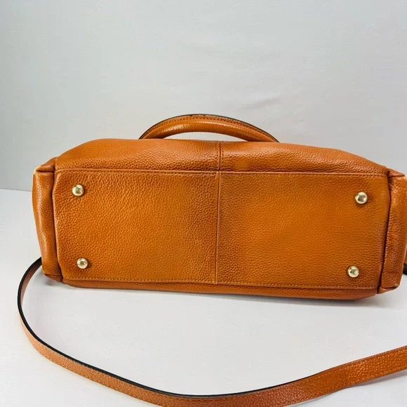 Chic Brown Leather Shoulder Bag - Picture 5 of 15